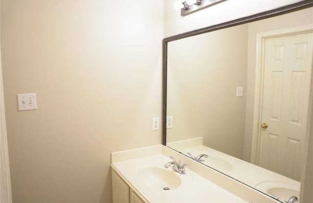 8003 Weeping Willow Pl, Missouri City, TX 77459 Gallery 2