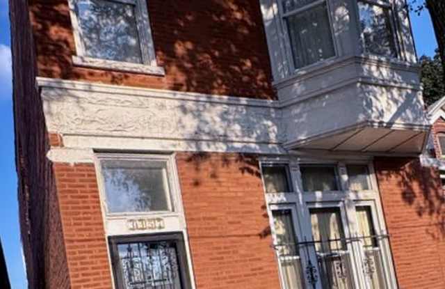3357 South Oakley Avenue photos photos