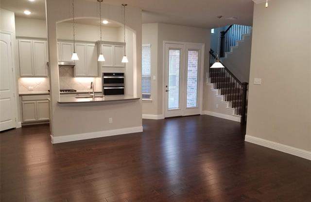 17558 Sequoia Drive Gallery 2