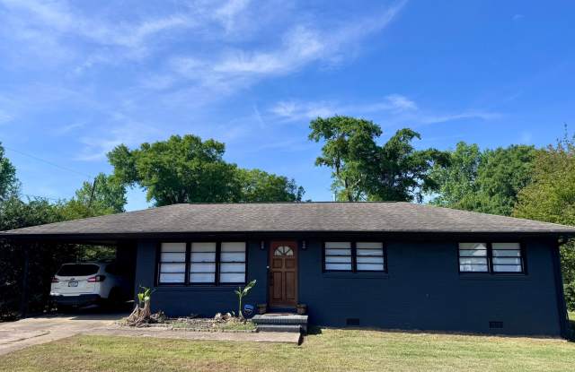 Updated 3 Bedroom House on the Eastside photos photos