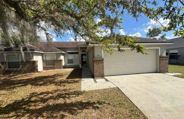 Spacious Three Bedroom Two Bathroom Home for Rent - 2917 Hunters Lane, Oviedo, FL 32766