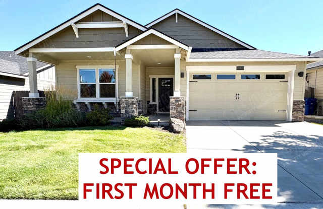 3 BR home in Southeast Bend - FIRST MONTH FREE Gallery 1