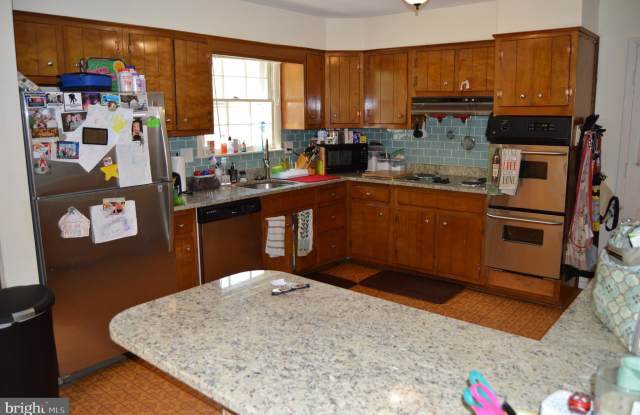 13114 WILTON OAKS DRIVE Gallery 2
