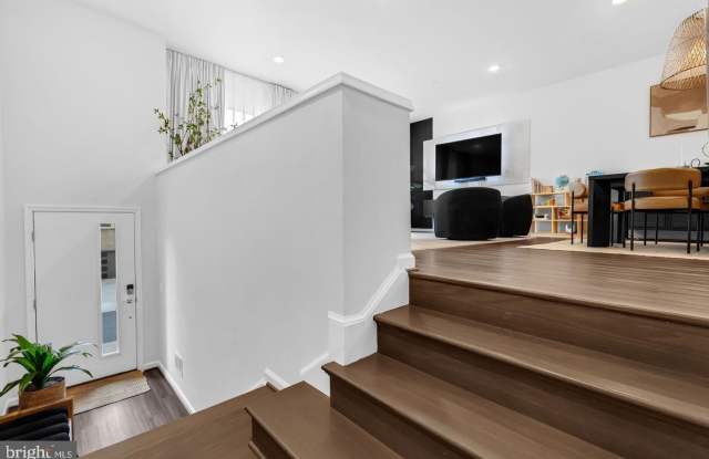 3344 PITCH PINE Drive Gallery 4