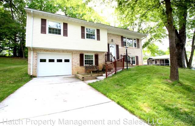 13229 Nassau Dr - 13229 Nassau Drive, Dale City, VA 22193