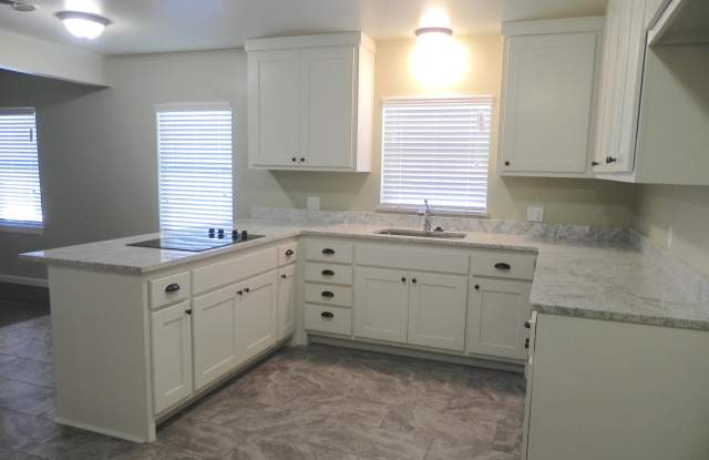 1423 South Evanston Avenue photos photos