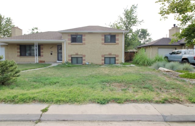 2029 Kenton St - 2029 Kenton Street, Aurora, CO 80010