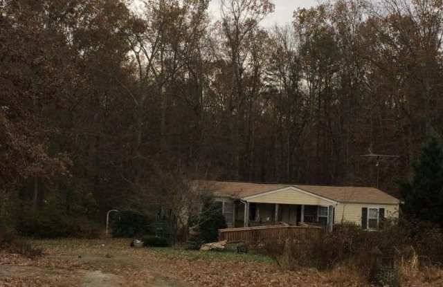 227 CARSONS Corner - 227 Carsons Corner, Louisa County, VA 23093