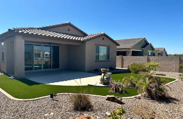 Beautiful Home in Gold Canyon Gallery 3