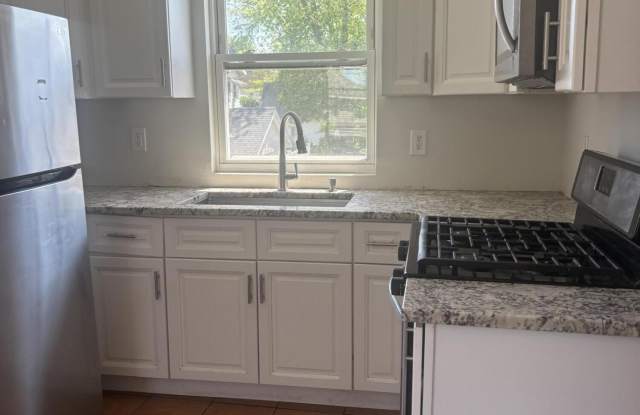 1294 Forest Avenue photos photos