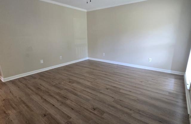 4502 Bonnell Drive Northwest - C Gallery 2