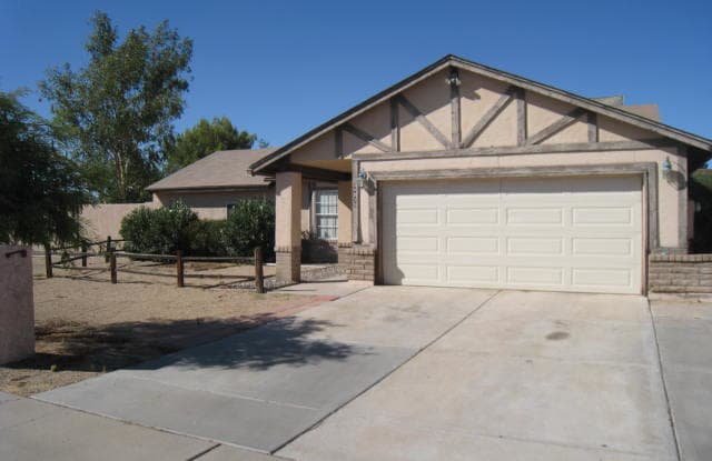 4830 W KIMBERLY Way - 4830 W Kimberly Way, Phoenix, AZ 85308