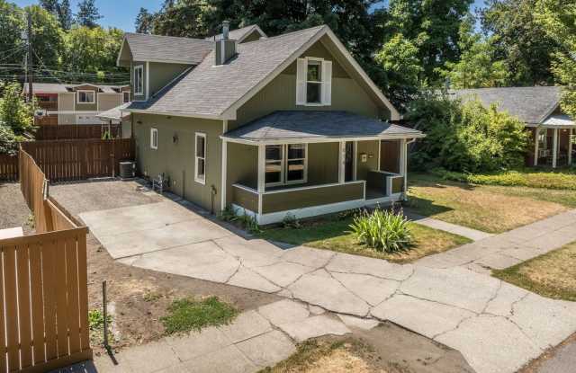 Downtown CDA Home! photos photos