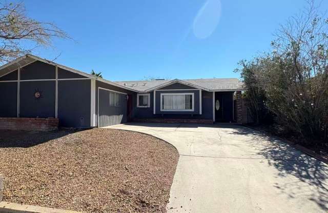 7805 Aplin Gallery 1