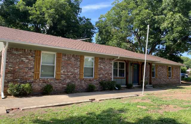 1420 Brannon Lane Gallery 4