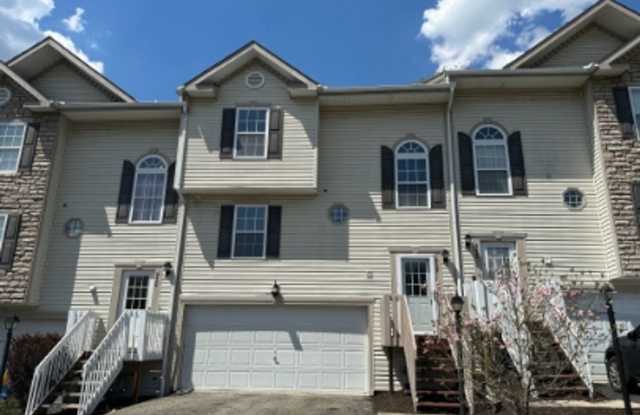 3 Bedroom/2.5 Bath Townhome in Export, PA photos photos