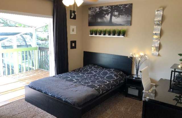 1310 Daytona Avenue - 6 Gallery 1