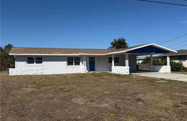 1315 NE Pine Island Ln photos photos