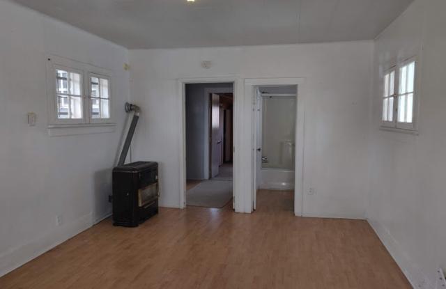 131 South Quitman Street Gallery 4