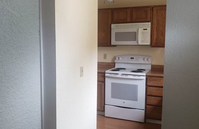 Great 3 bed 2 1/2 bath condo in the Brandywine subdivision photos photos