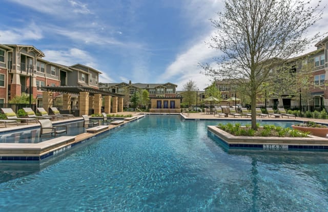 The Berkeley Luxury Apartment Homes Gallery 2