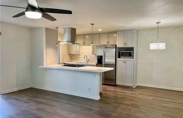 25809 Marguerite - 25809 Marguerite Parkway, Mission Viejo, CA 92692