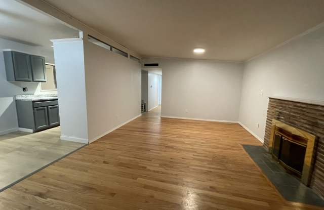 30443 2nd Avenue South Gallery 4