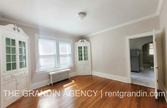 2110 Memorial Avenue Southwest - 2110 Gallery 3