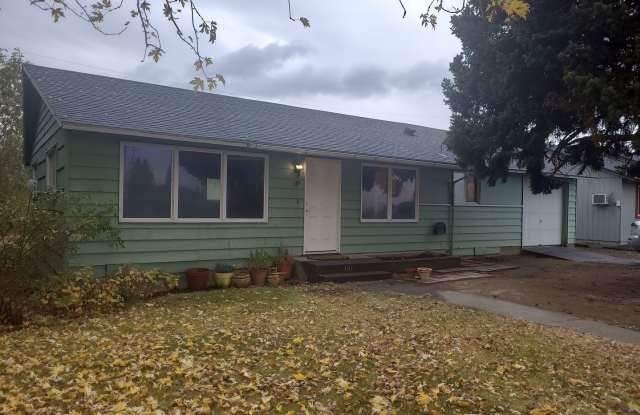 House in Ephrata - First Month's Rent FREE photos photos