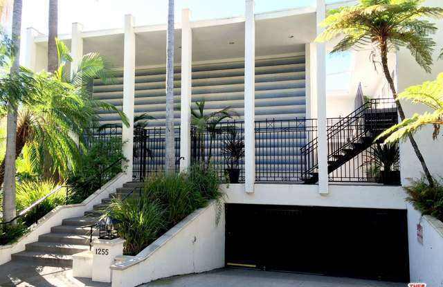 1255 North Harper Avenue - 01 - 1255 N Harper Ave, West Hollywood, CA 90046