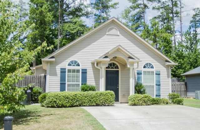 Super cute home in the Village at Midtown of Opelika photos photos