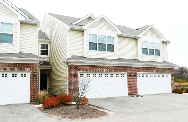BEAUTIFUL 3 BEDROOM, 2.5 BATH TOWNHOME IN HAMPSHIRE! - 1032 Turin Drive, Hampshire, IL 60140