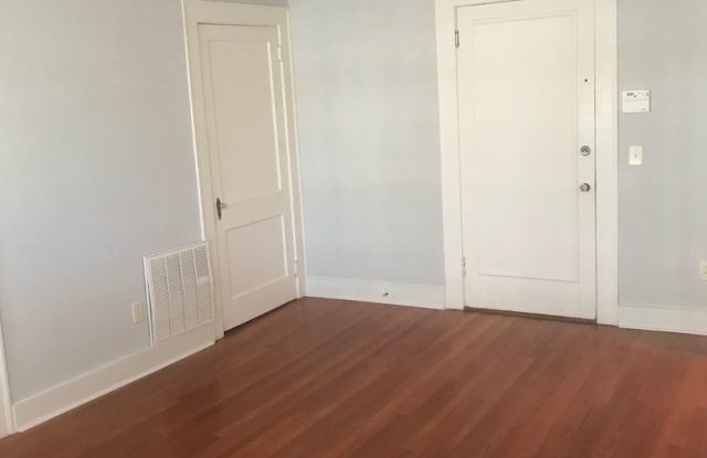 423 Clairemont Ave Unit #7 Gallery 3