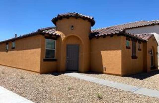 Nice 3 bedroom 2 bath plus den! photos photos