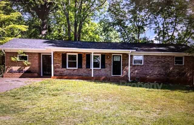 1141 Carolina Cir photos photos