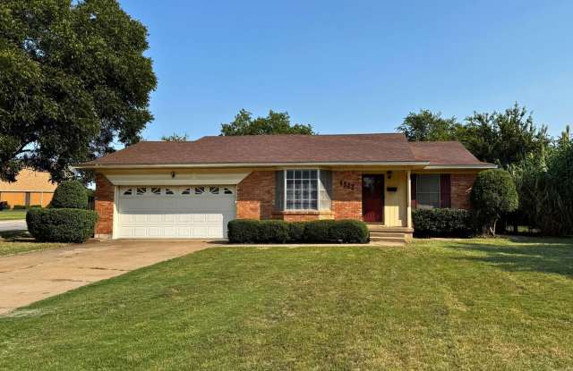 Charming 3 Bed, 2 Bath in University Park photos photos