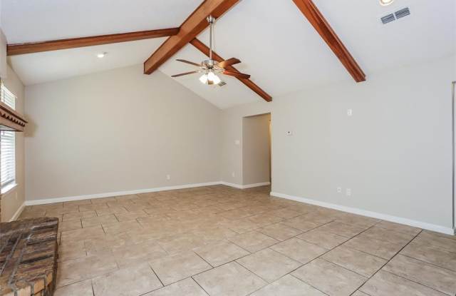 1517 Willow Park Drive Gallery 3