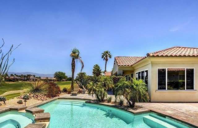 285 Loch Lomond Road - 285 Loch Lomond Road, Rancho Mirage, CA 92270