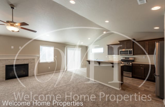 537 SW Angelina Loop - 537 SW Angelina Loop, College Place, WA 99324