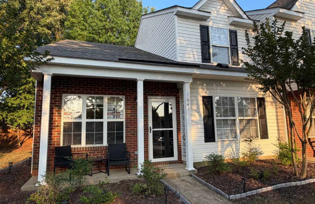 Beautiful 3-bedroom, 2.5-bathroom townhome photos photos