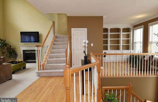 Beautiful Colonial in Sought-After Cedar Lakes! This spacious 4-bedroom, 3.5-bath home offers over 3,000 finished square feet of comfortable living space. Gallery 4