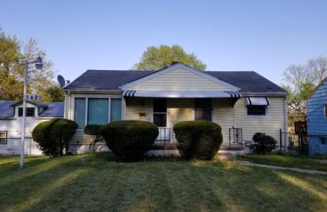 3421 Askew Ave - 3421 Askew Avenue, Kansas City, MO 64128