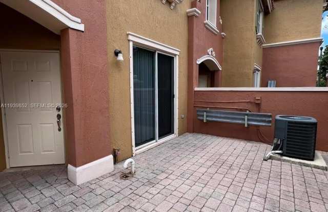 721 SW 107th Ave photos photos