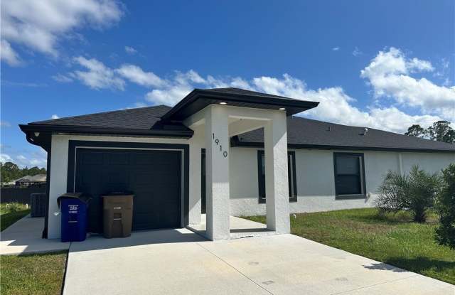 1910 Richmond Avenue N photos photos