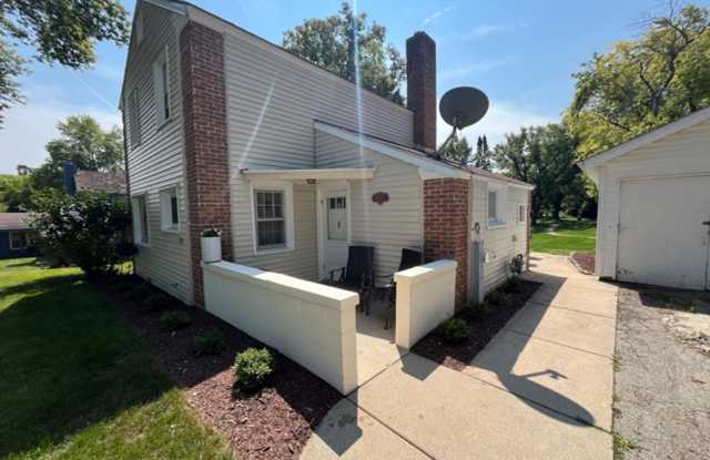 Charming Greendale Single Family Home! photos photos