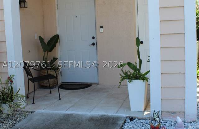2650 NE 3rd Dr Gallery 2