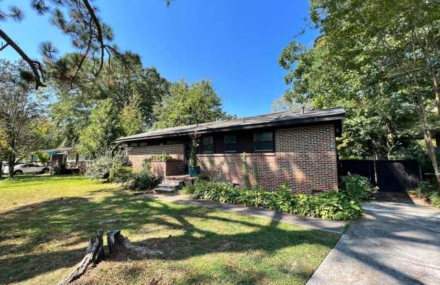 Newly renovated 2/ 1 Home for Rent! photos photos