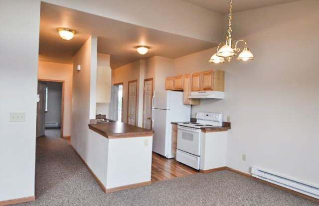 640 Lake Elmo Drive Gallery 1