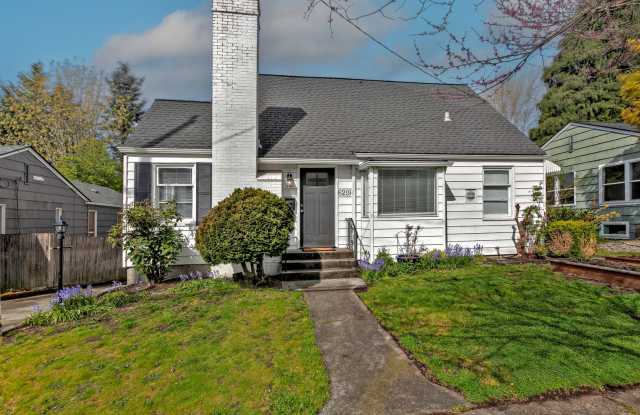 4bd/1.75ba Seattle House photos photos