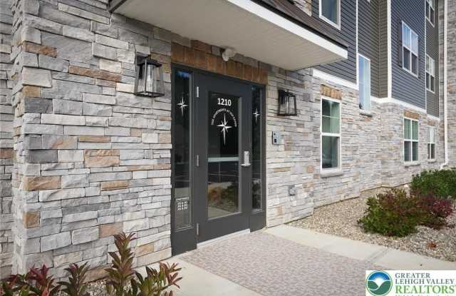 1210 Eaton Avenue Gallery 4
